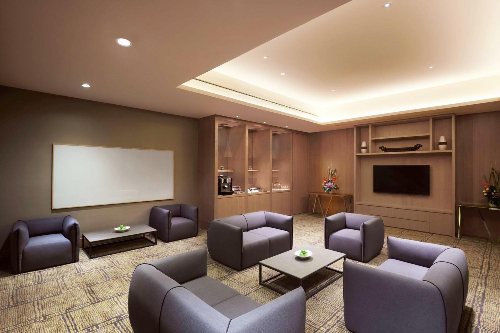 Doubletree By Hilton 4*